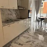Luxury Lemi Apartamento *