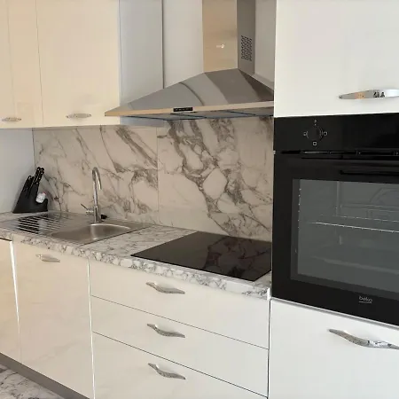 Luxury Lemi * Split