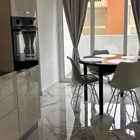 Luxury Lemi *